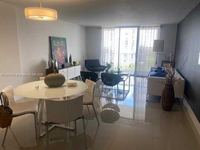 Small Image of 2801 NORTH EAST 183RD ST #1011W, Aventura Number 2