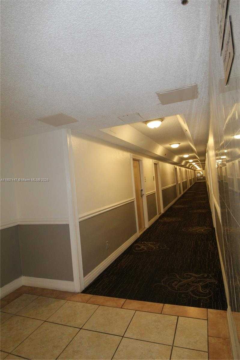 Small Image of 19201 COLLINS AVE #714, Sunny Isles Beach Number 25