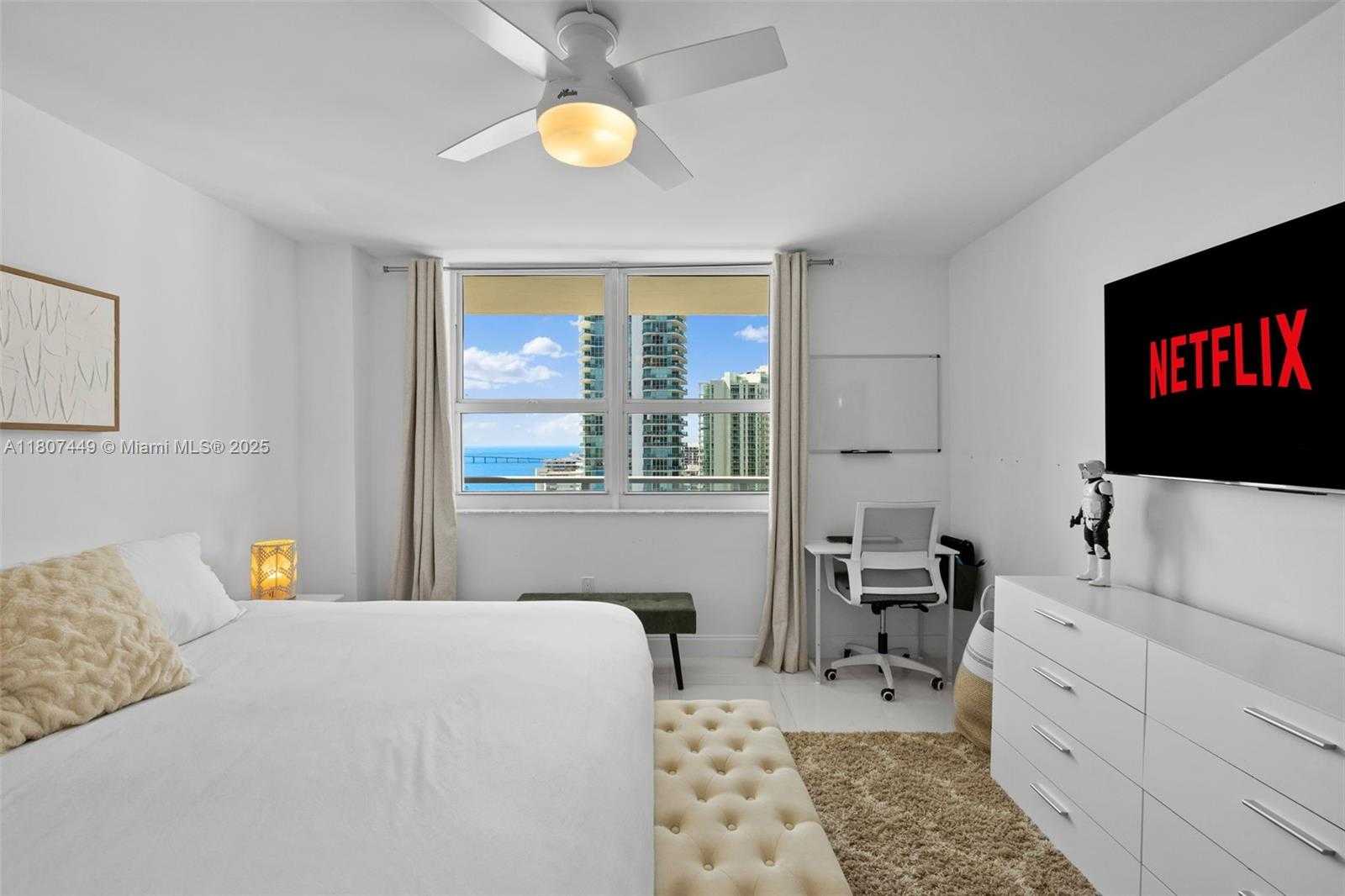 Small Image of 1155 BRICKELL BAY DR #2005, Miami Number 24