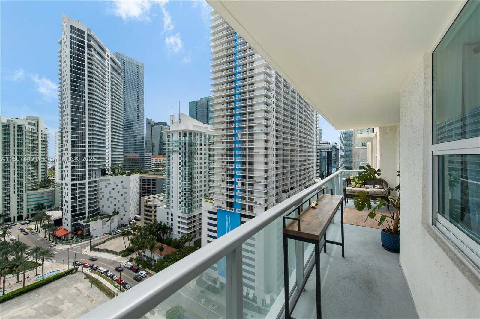 Small Image of 1155 BRICKELL BAY DR #2005, Miami Number 29