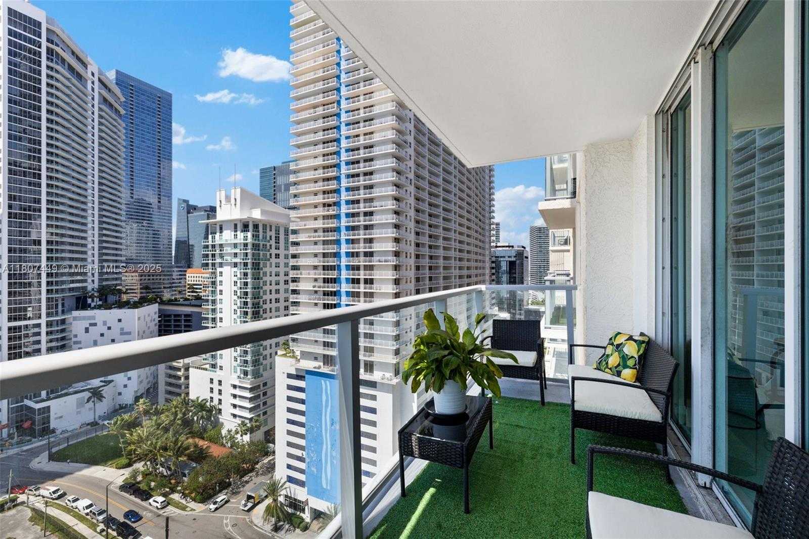Small Image of 1155 BRICKELL BAY DR #2005, Miami Number 7