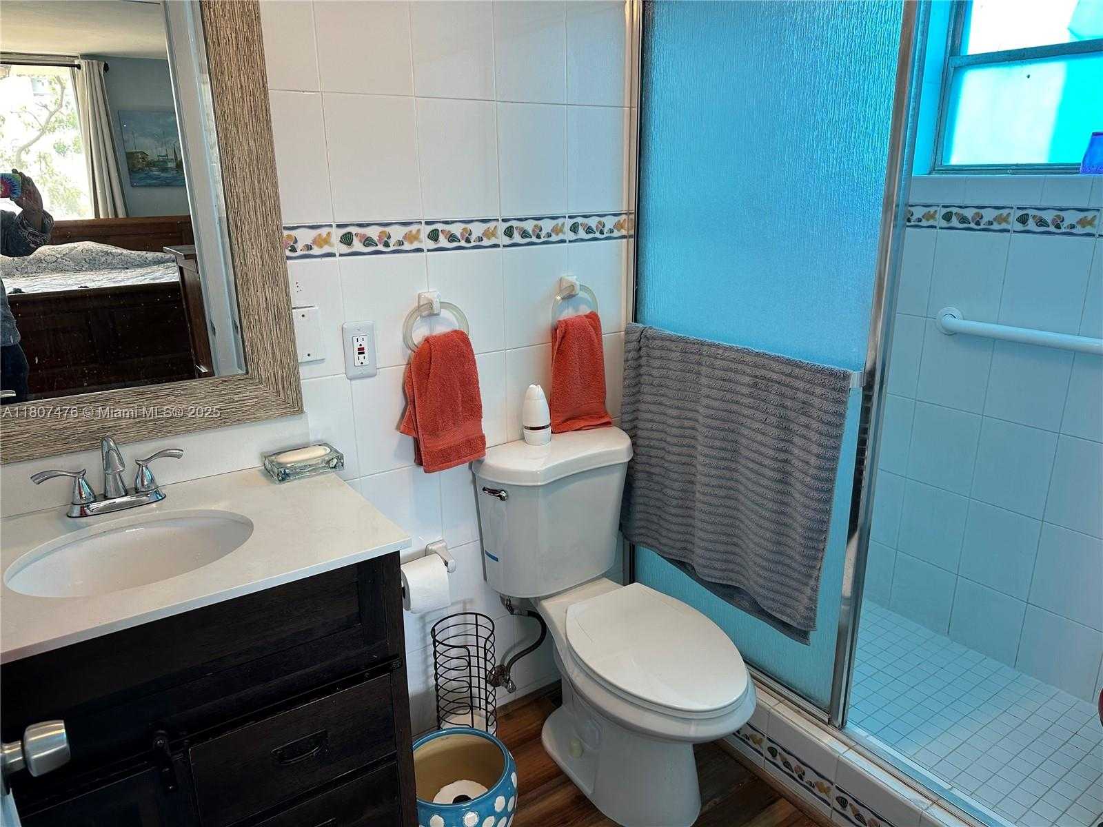 Small Image of 7900 TATUM WATERWAY DR #314, Miami Beach Number 24