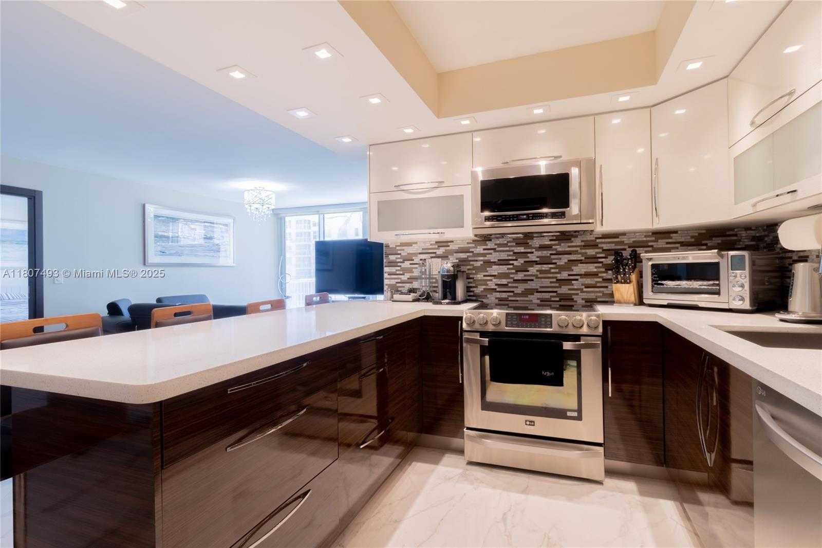 Small Image of 231 174TH ST #1505, Sunny Isles Beach Number 2