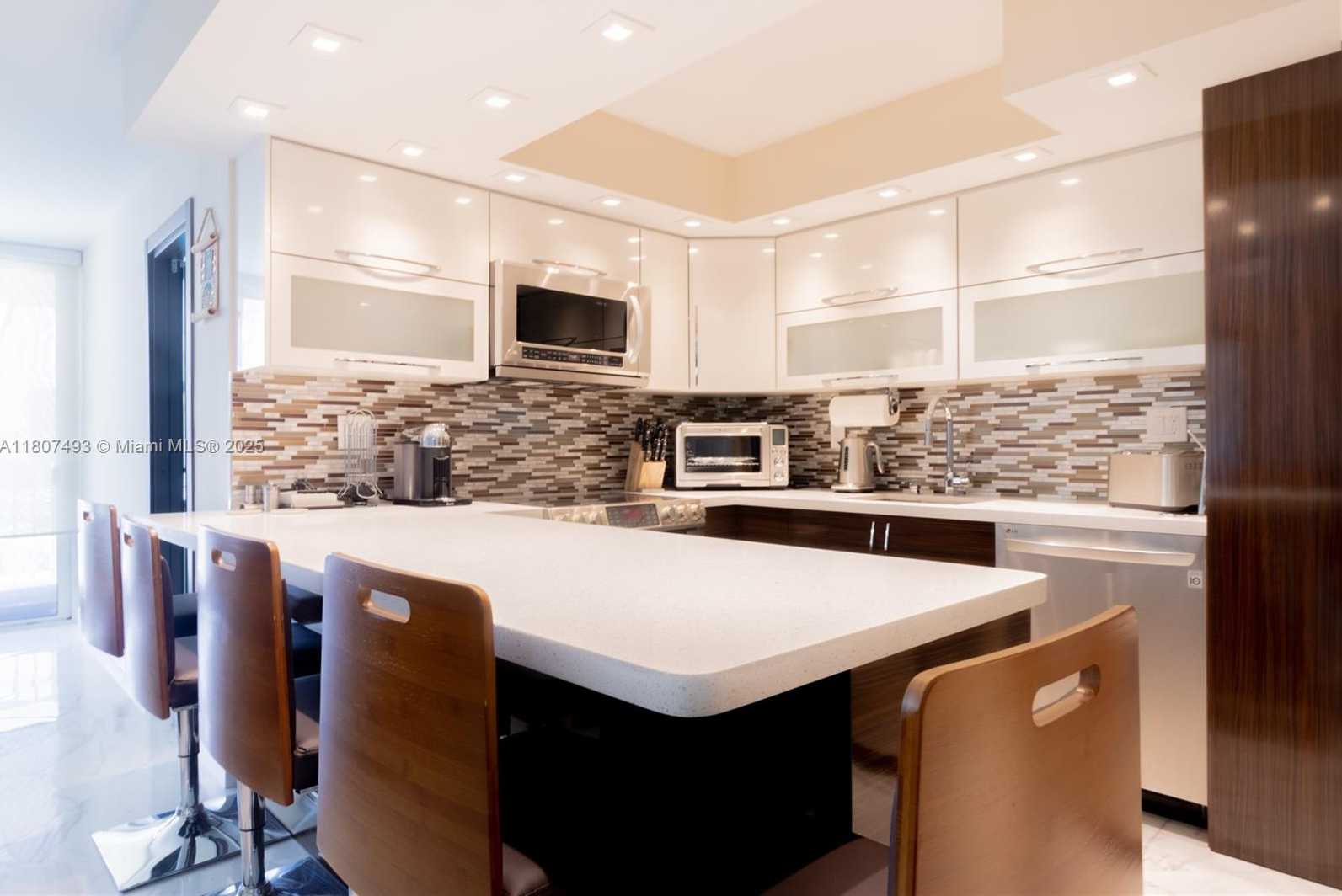 Small Image of 231 174TH ST #1505, Sunny Isles Beach Number 5