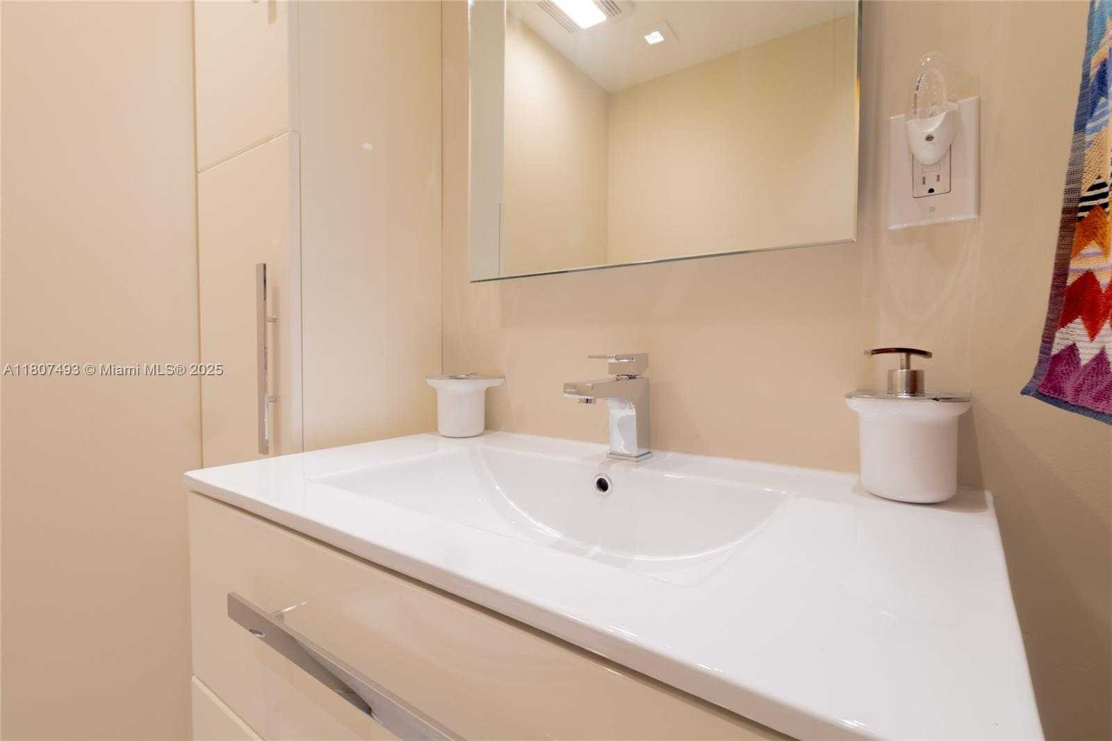 Small Image of 231 174TH ST #1505, Sunny Isles Beach Number 54