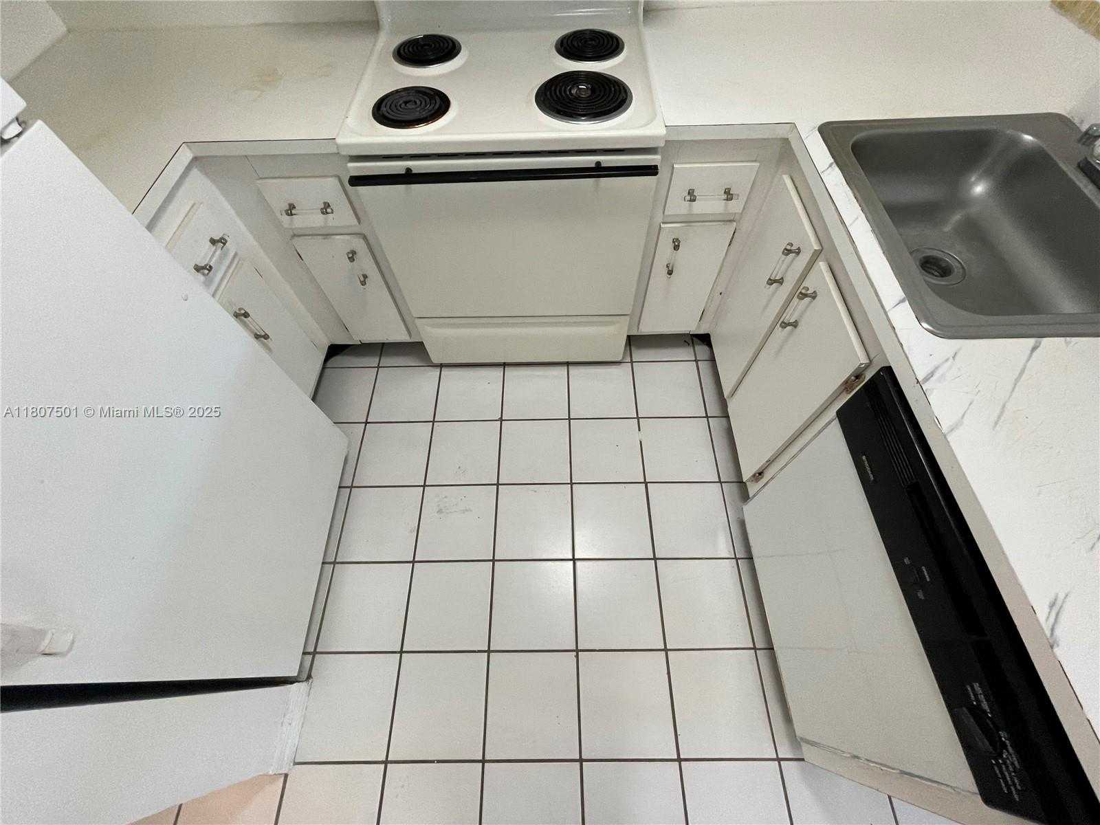 Small Image of 8670 NORTH WEST 6TH LN #4-103, Miami Number 11