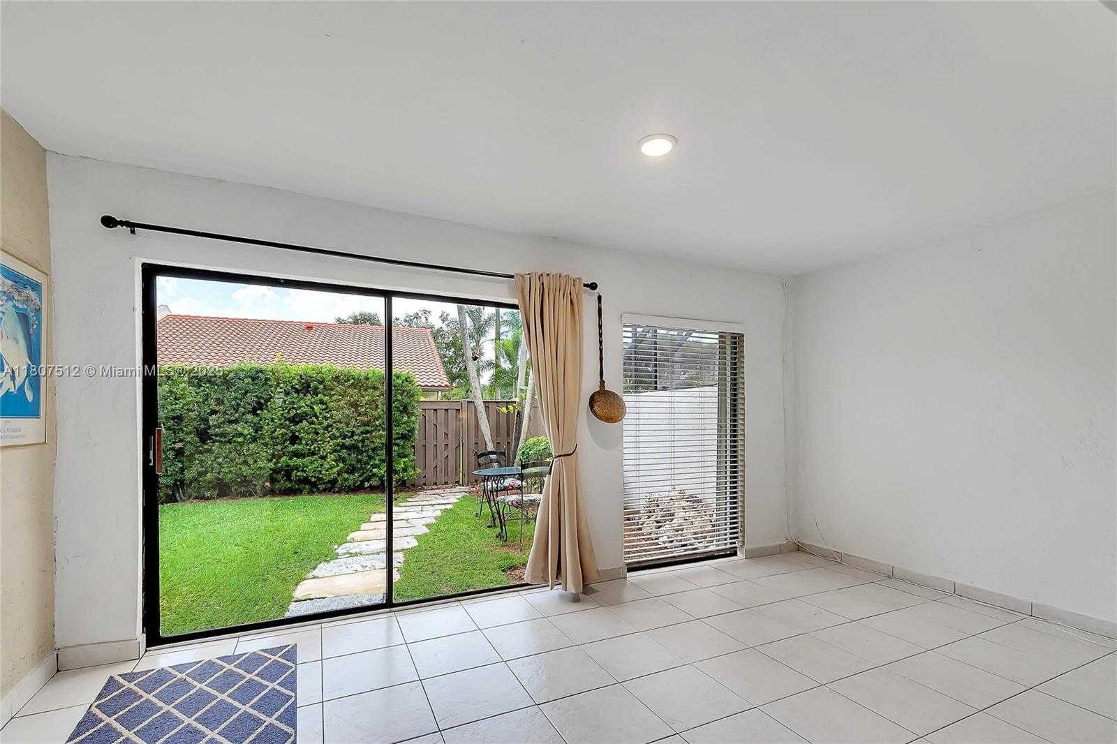 Small Image of 8573 SOUTH WEST 115TH CT, Miami Number 14