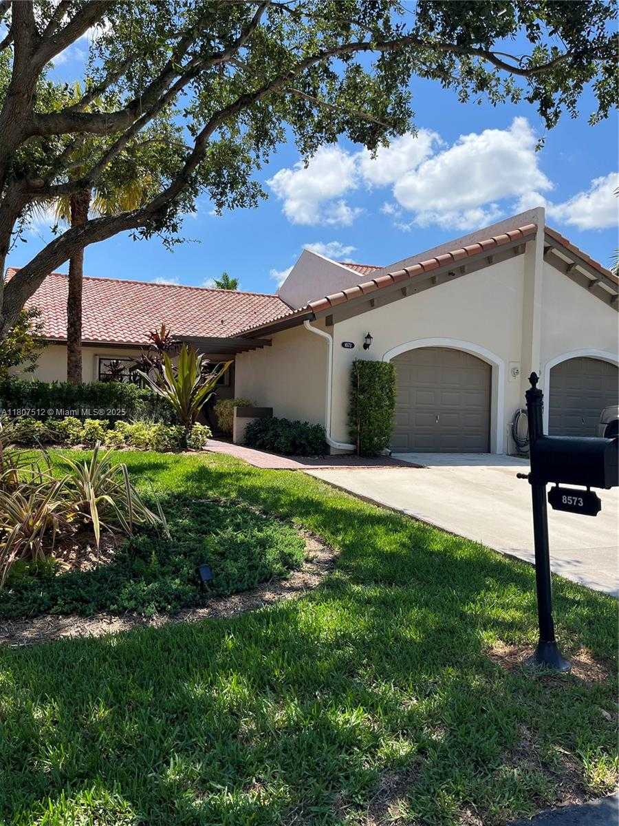 Small Image of 8573 SOUTH WEST 115TH CT, Miami Number 2