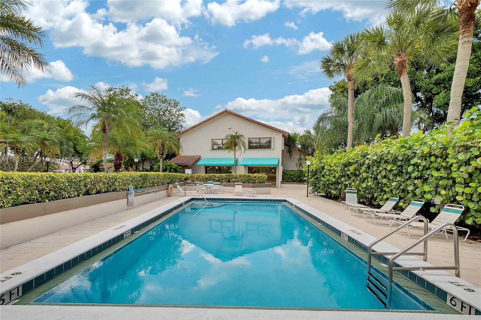 Small Image of 8573 SOUTH WEST 115TH CT, Miami Number 30