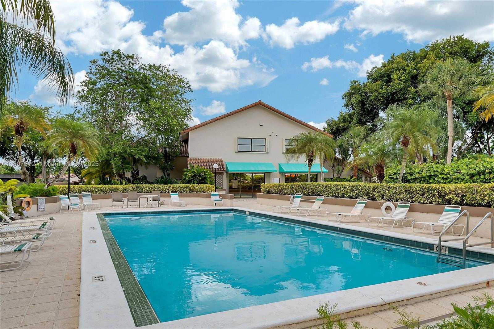 Small Image of 8573 SOUTH WEST 115TH CT, Miami Number 31