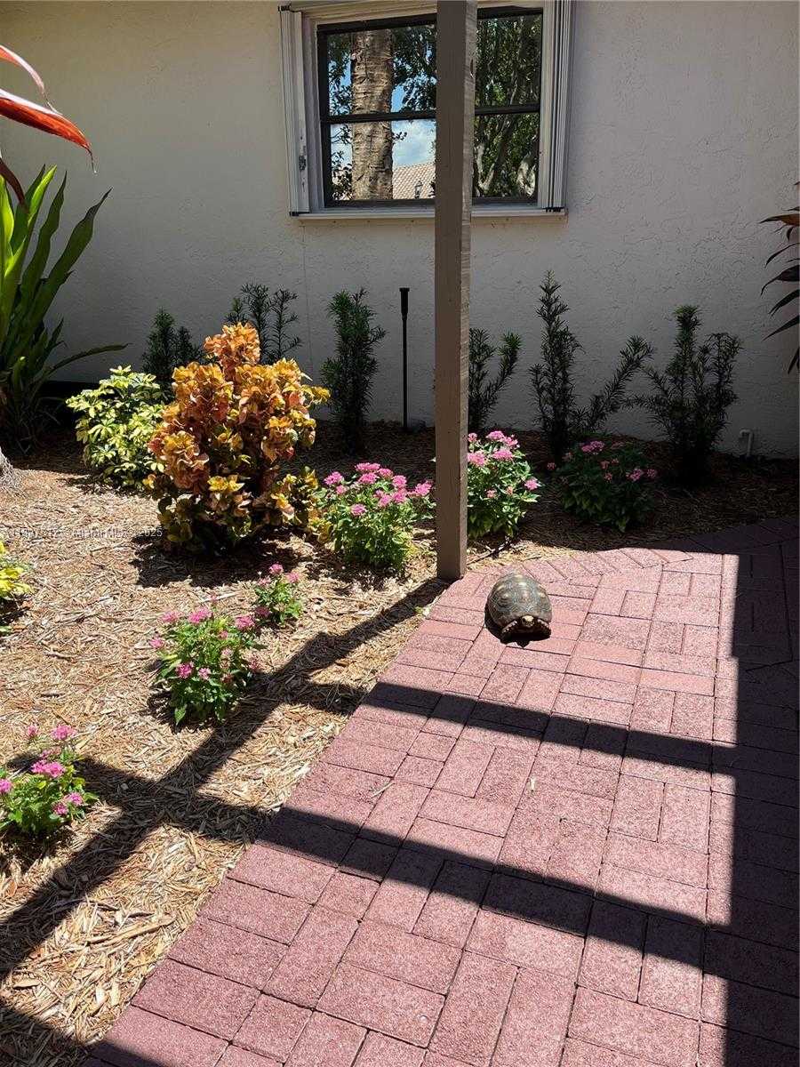 Small Image of 8573 SOUTH WEST 115TH CT, Miami Number 4