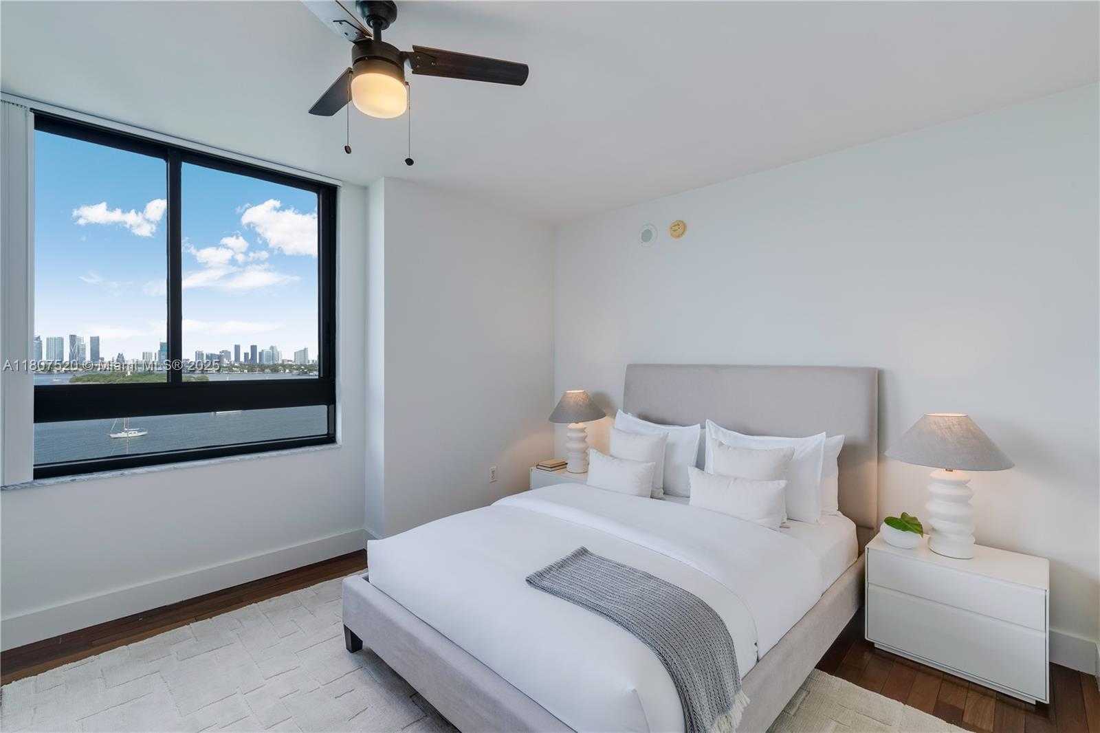 Small Image of 1330 WEST AVE #902, Miami Beach Number 23