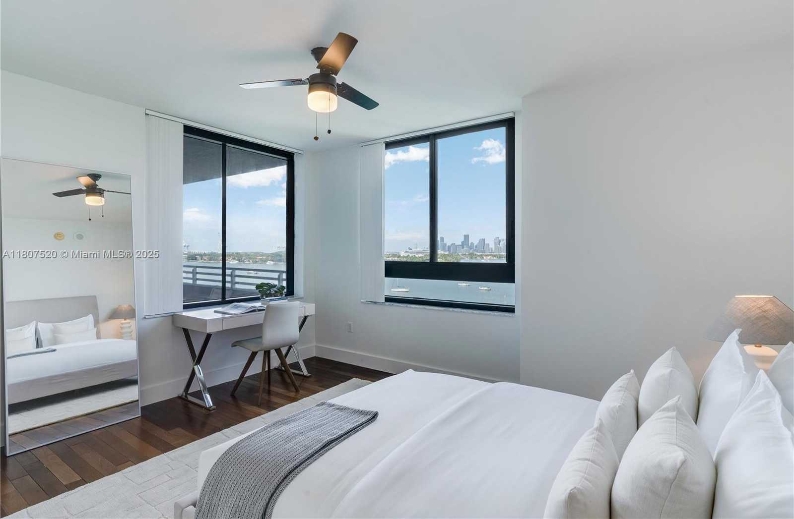 Small Image of 1330 WEST AVE #902, Miami Beach Number 24