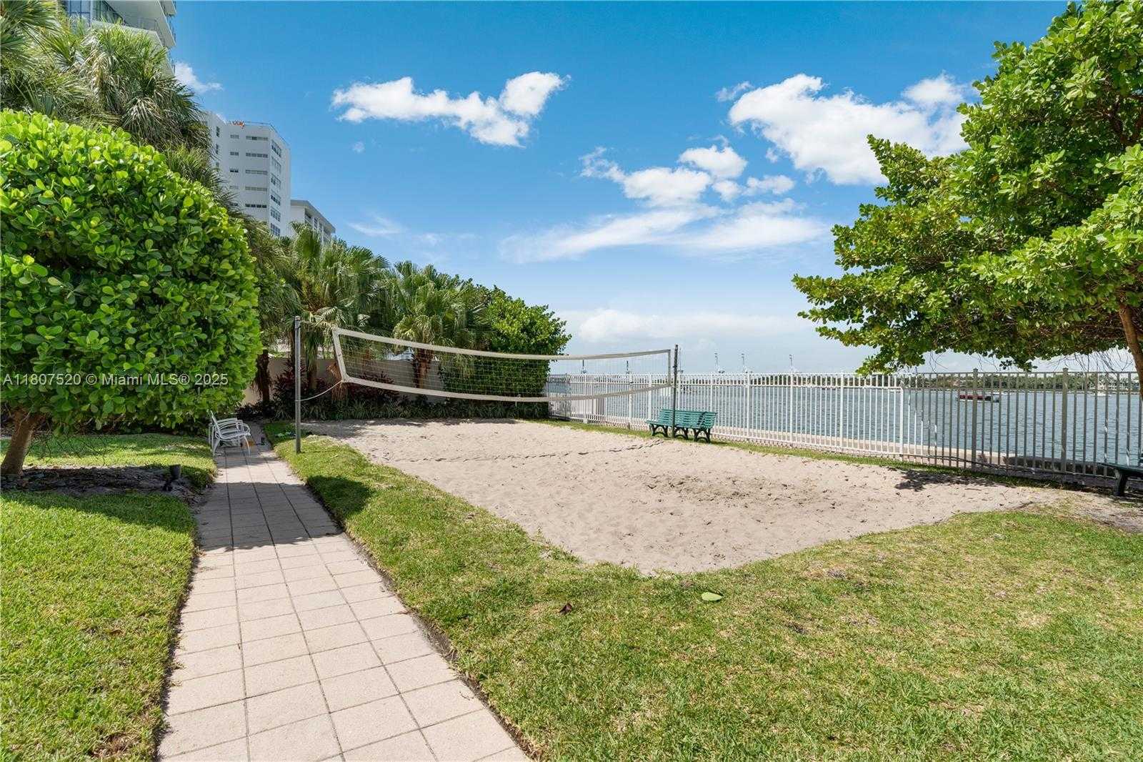 Small Image of 1330 WEST AVE #902, Miami Beach Number 38