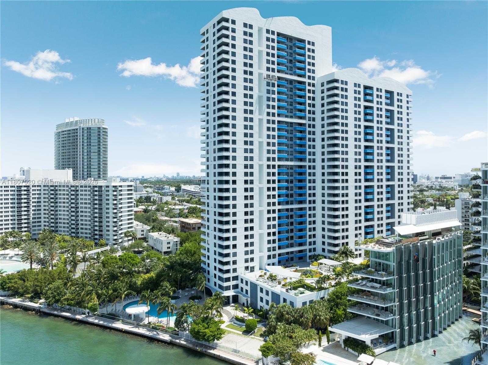 Small Image of 1330 WEST AVE #902, Miami Beach Number 43