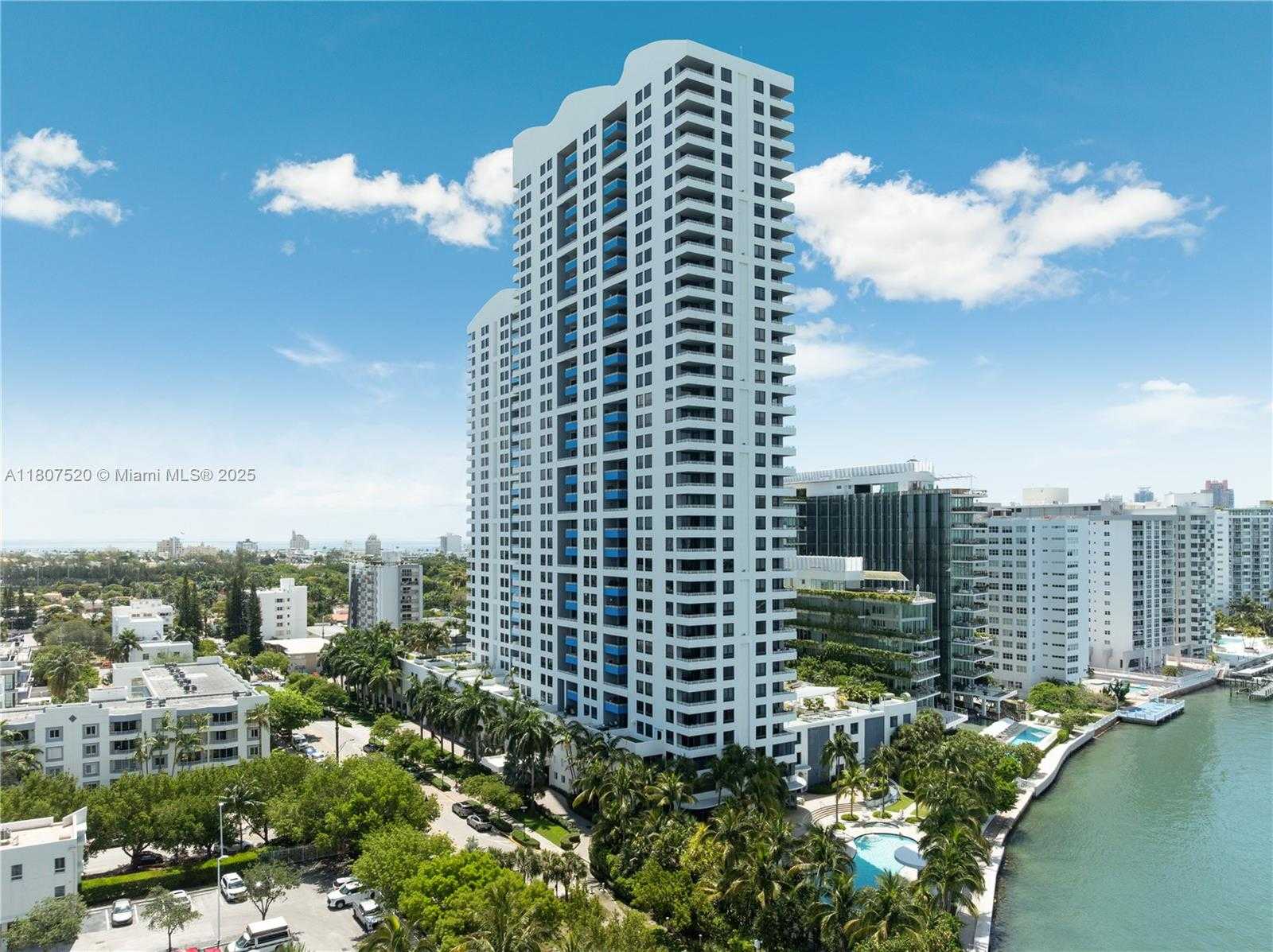 Small Image of 1330 WEST AVE #902, Miami Beach Number 52