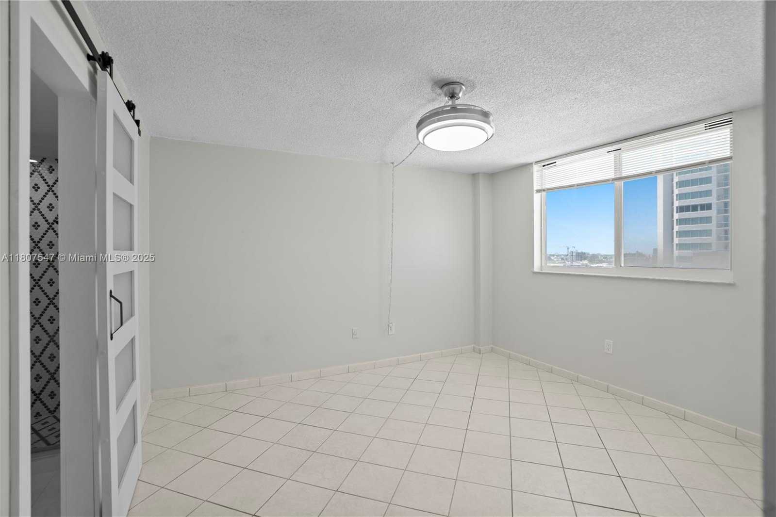 Small Image of 6969 COLLINS AVE #707, Miami Beach Number 15