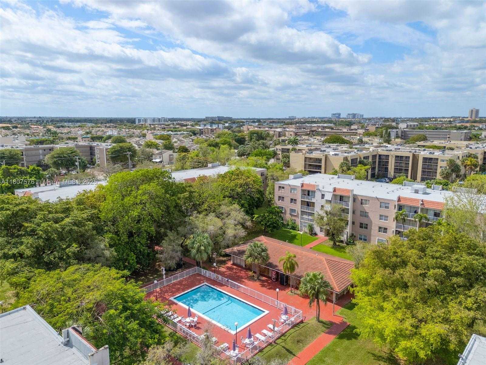 Small Image of 8511 NORTH WEST 8TH ST #309, Miami Number 14