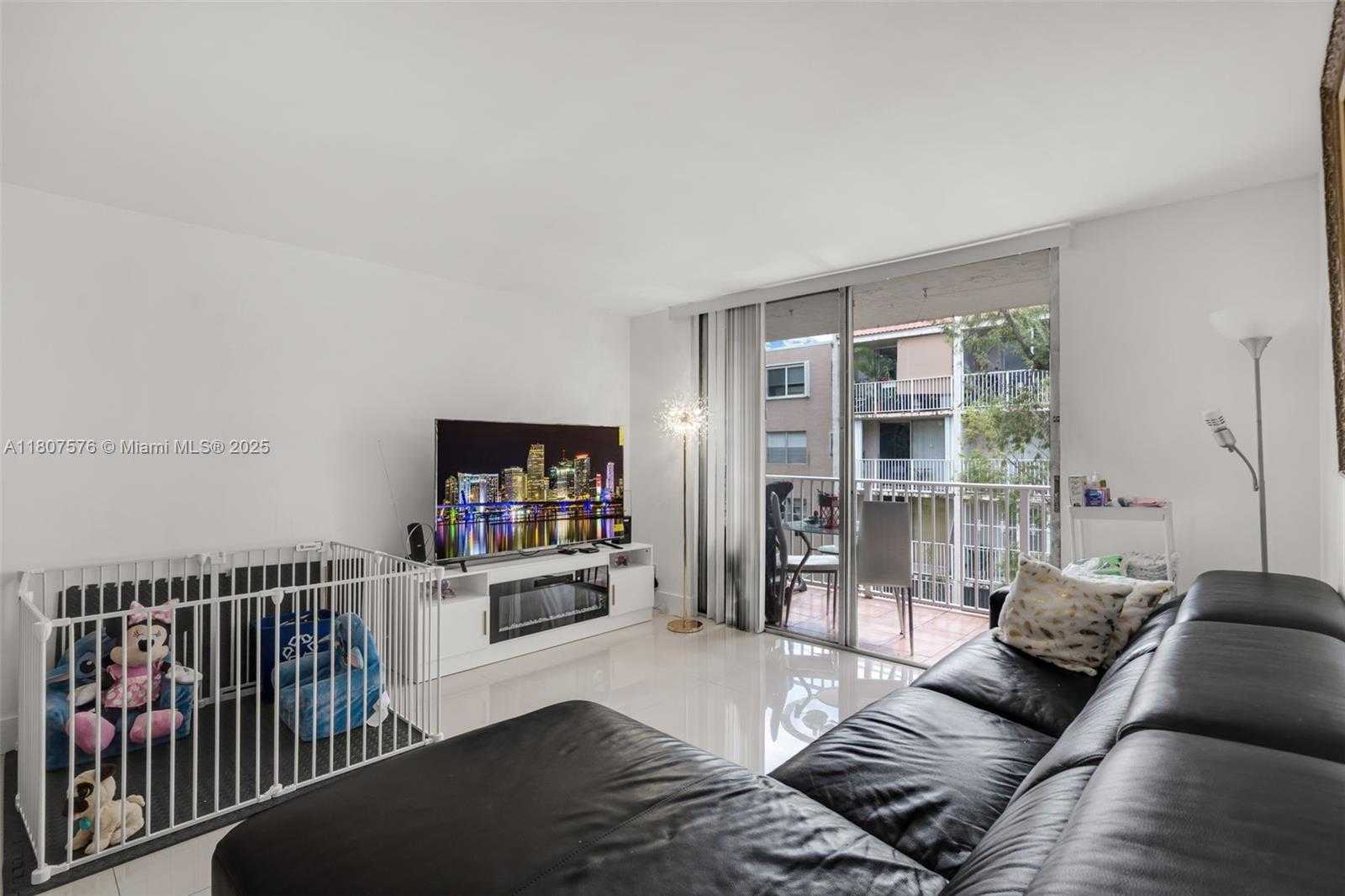 Small Image of 8511 NORTH WEST 8TH ST #309, Miami Number 3