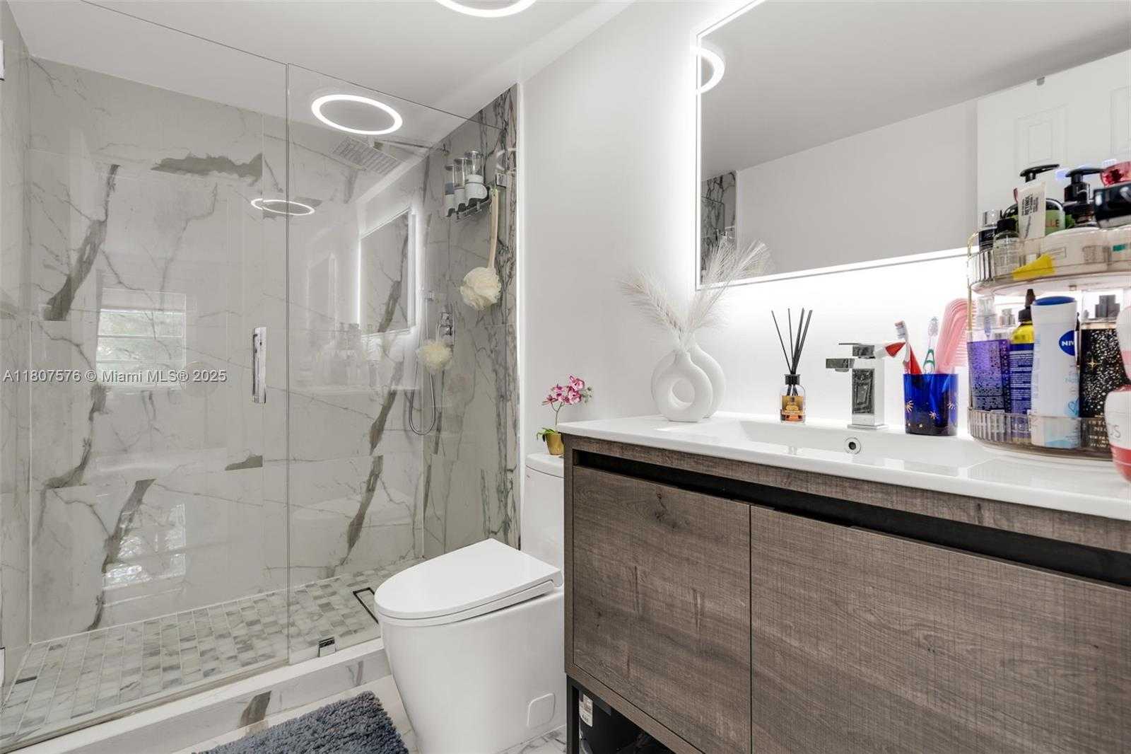 Small Image of 8511 NORTH WEST 8TH ST #309, Miami Number 7