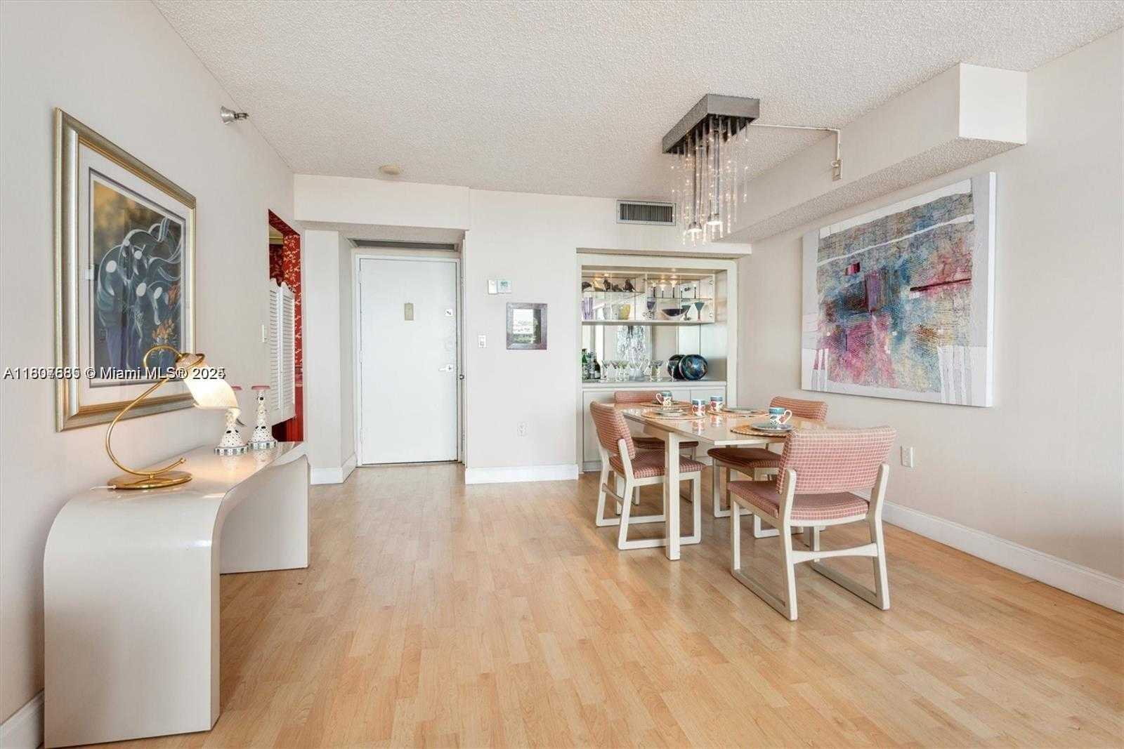 Small Image of 20505 EAST COUNTRY CLUB DR #1532, Aventura Number 4