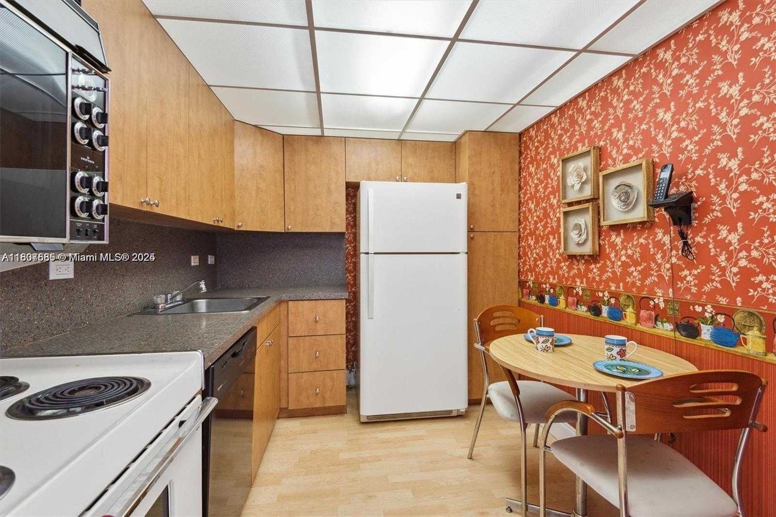 Small Image of 20505 EAST COUNTRY CLUB DR #1532, Aventura Number 5