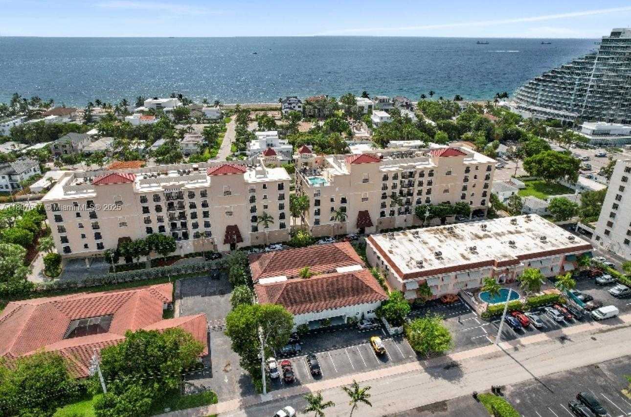 Small Image of 2404 NORTH EAST 33RD AVE #14, Fort Lauderdale Number 17