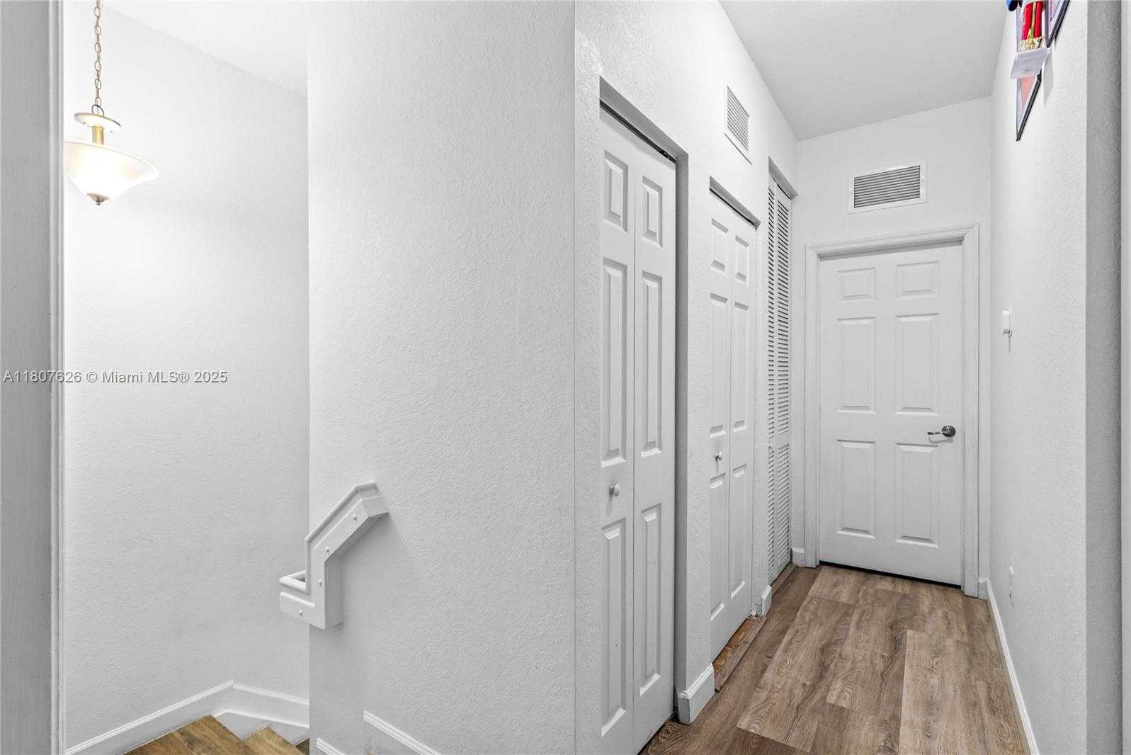 Small Image of 3508 WEST 88TH TER, Hialeah Number 17