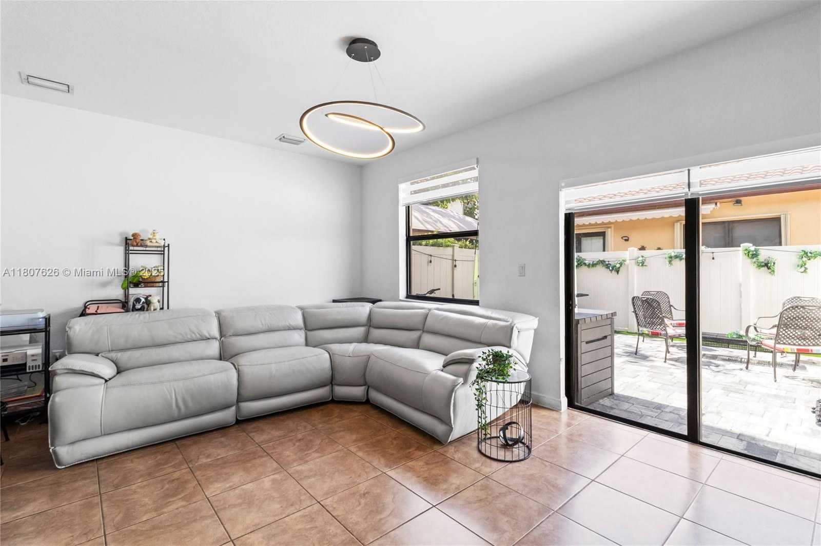 Small Image of 3508 WEST 88TH TER, Hialeah Number 6