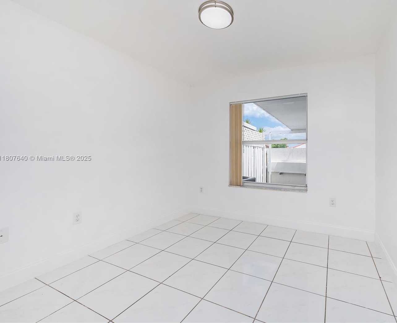 Small Image of 9021 NORTH WEST 121ST TER #85, Hialeah Gardens Number 14