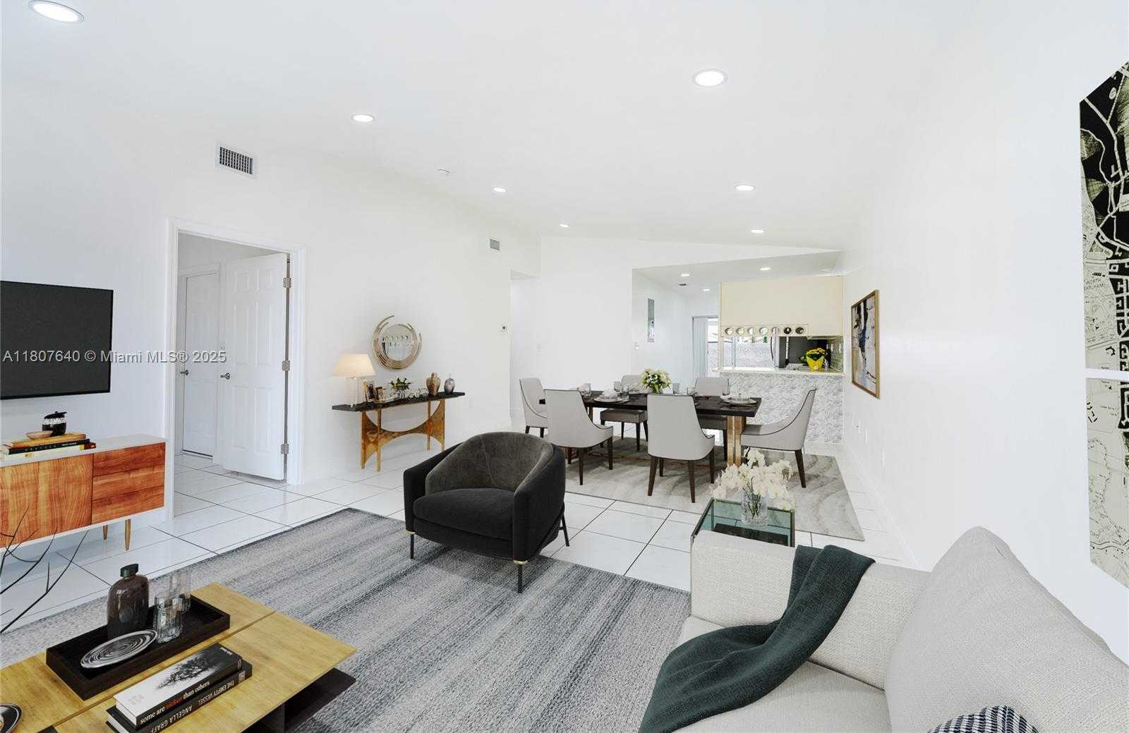 Small Image of 9021 NORTH WEST 121ST TER #85, Hialeah Gardens Number 4