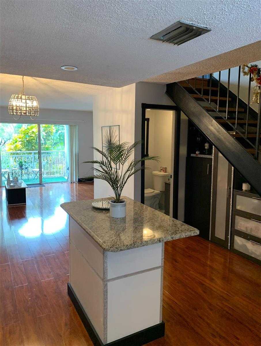 Small Image of 9351 FONTAINEBLEAU BLVD #B206, Miami Number 3