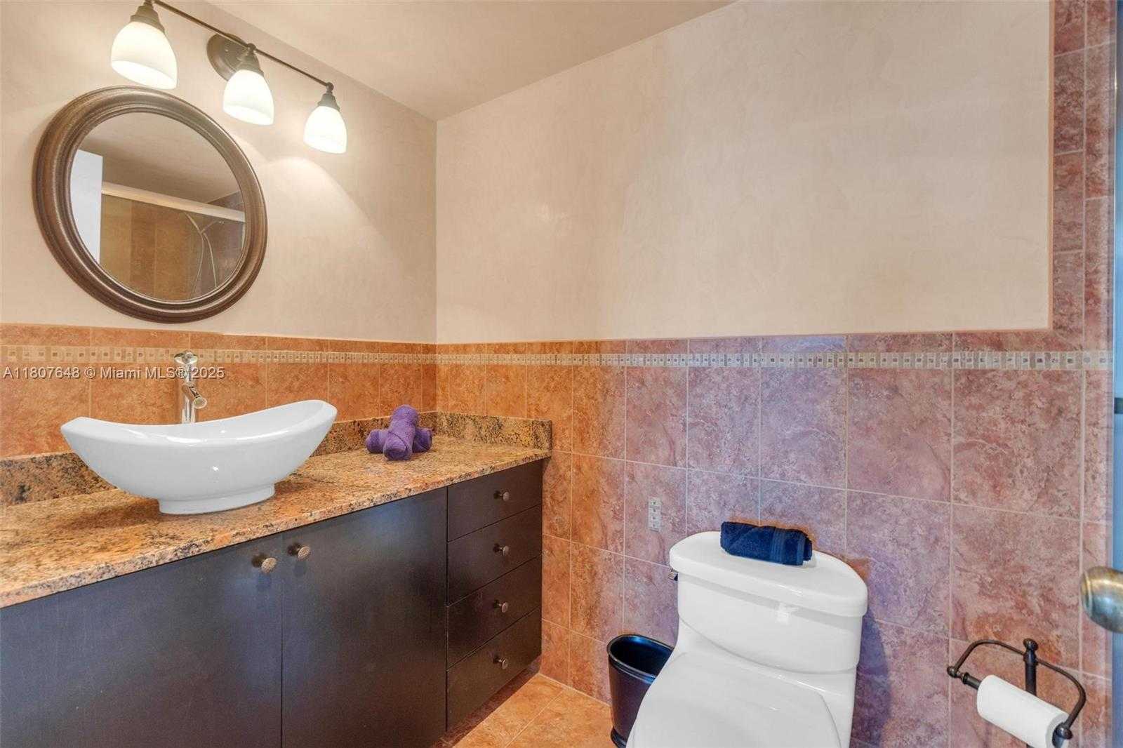 Small Image of 1801 SOUTH OCEAN DR #538, Hallandale Beach Number 22