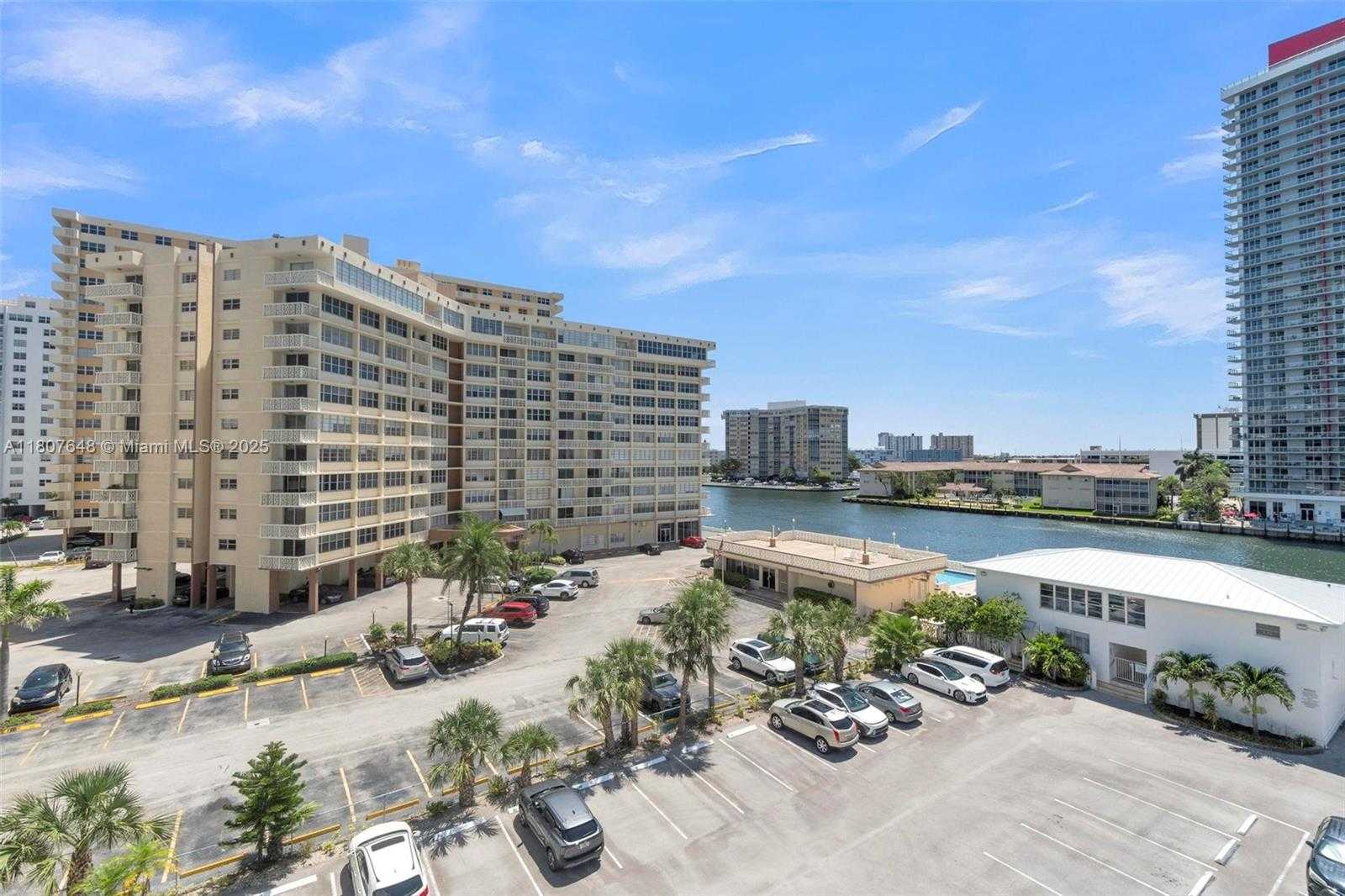 Small Image of 1801 SOUTH OCEAN DR #538, Hallandale Beach Number 27
