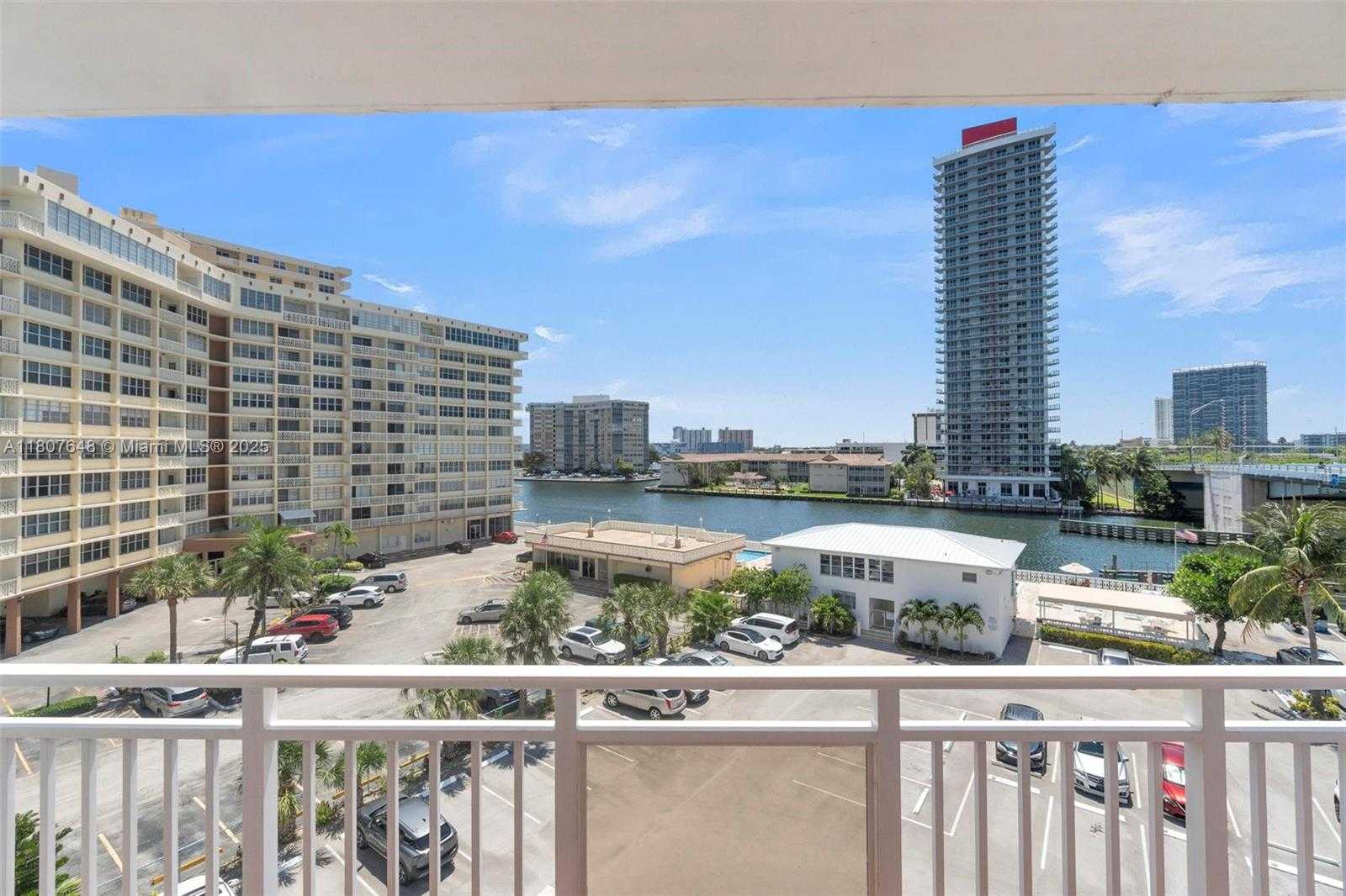 Small Image of 1801 SOUTH OCEAN DR #538, Hallandale Beach Number 29