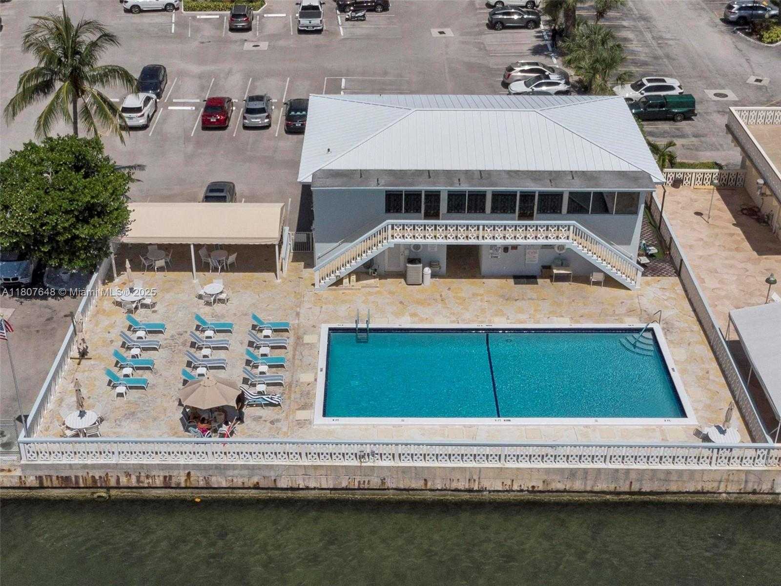 Small Image of 1801 SOUTH OCEAN DR #538, Hallandale Beach Number 30