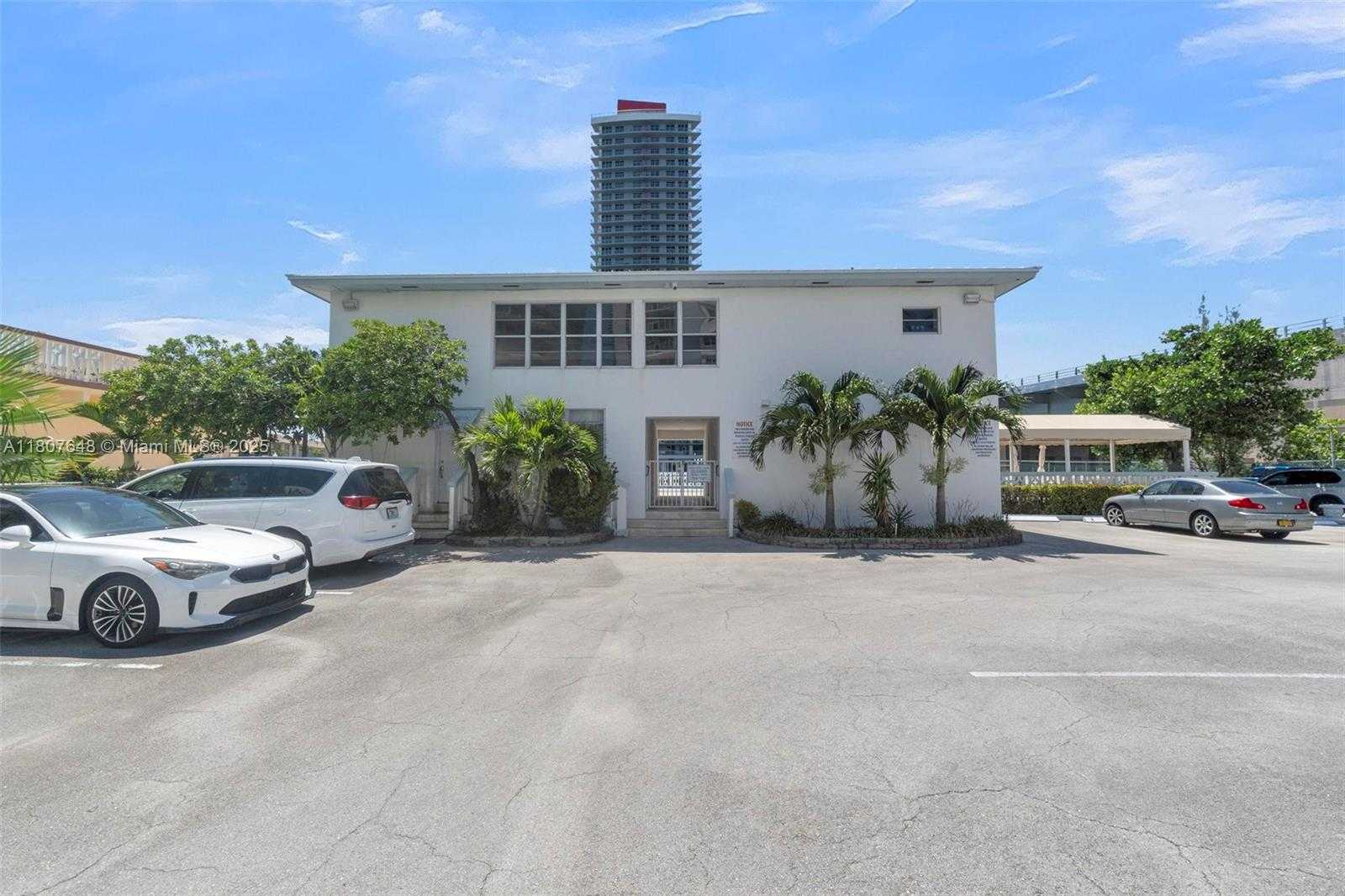 Small Image of 1801 SOUTH OCEAN DR #538, Hallandale Beach Number 35