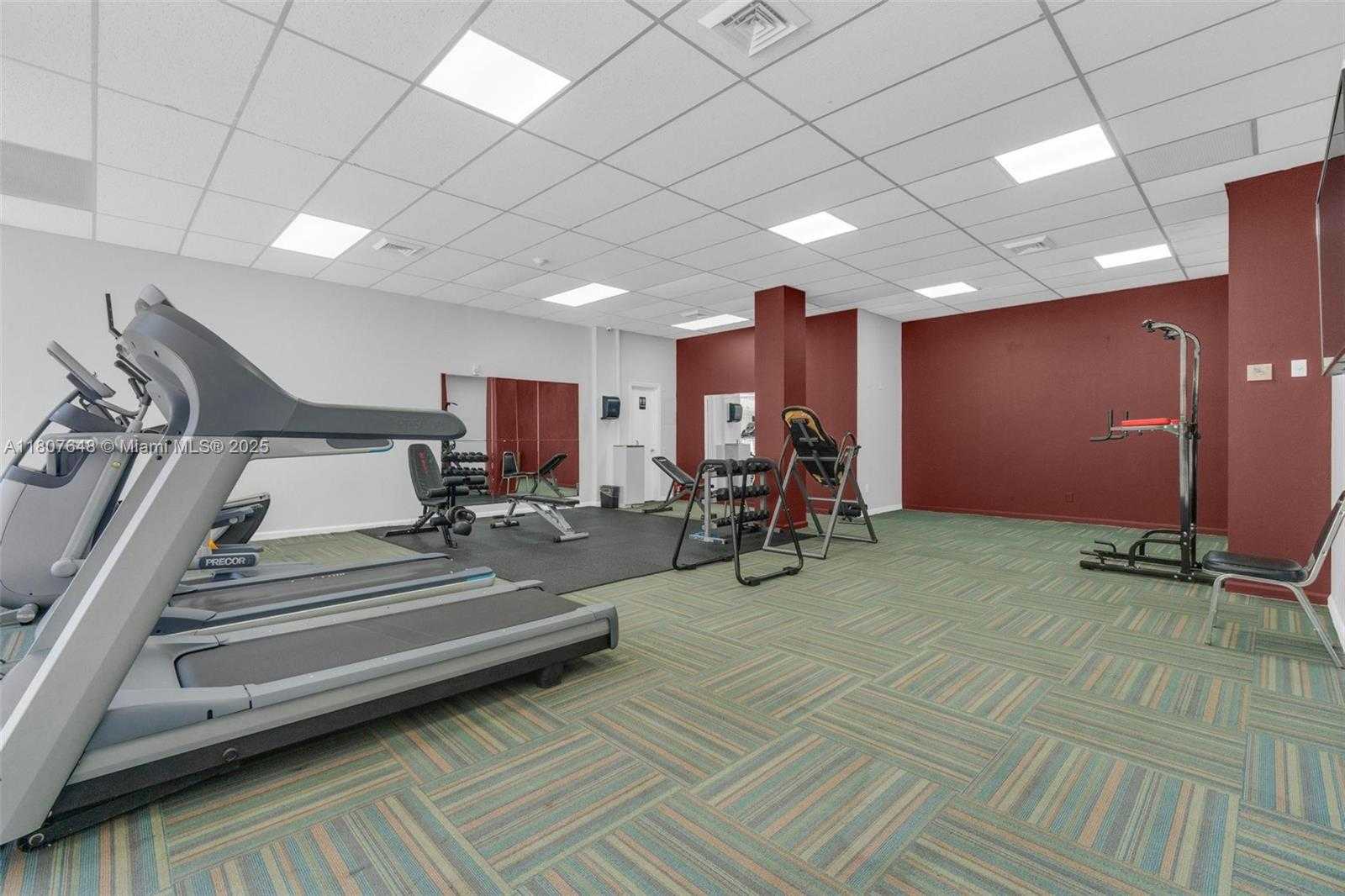 Small Image of 1801 SOUTH OCEAN DR #538, Hallandale Beach Number 41