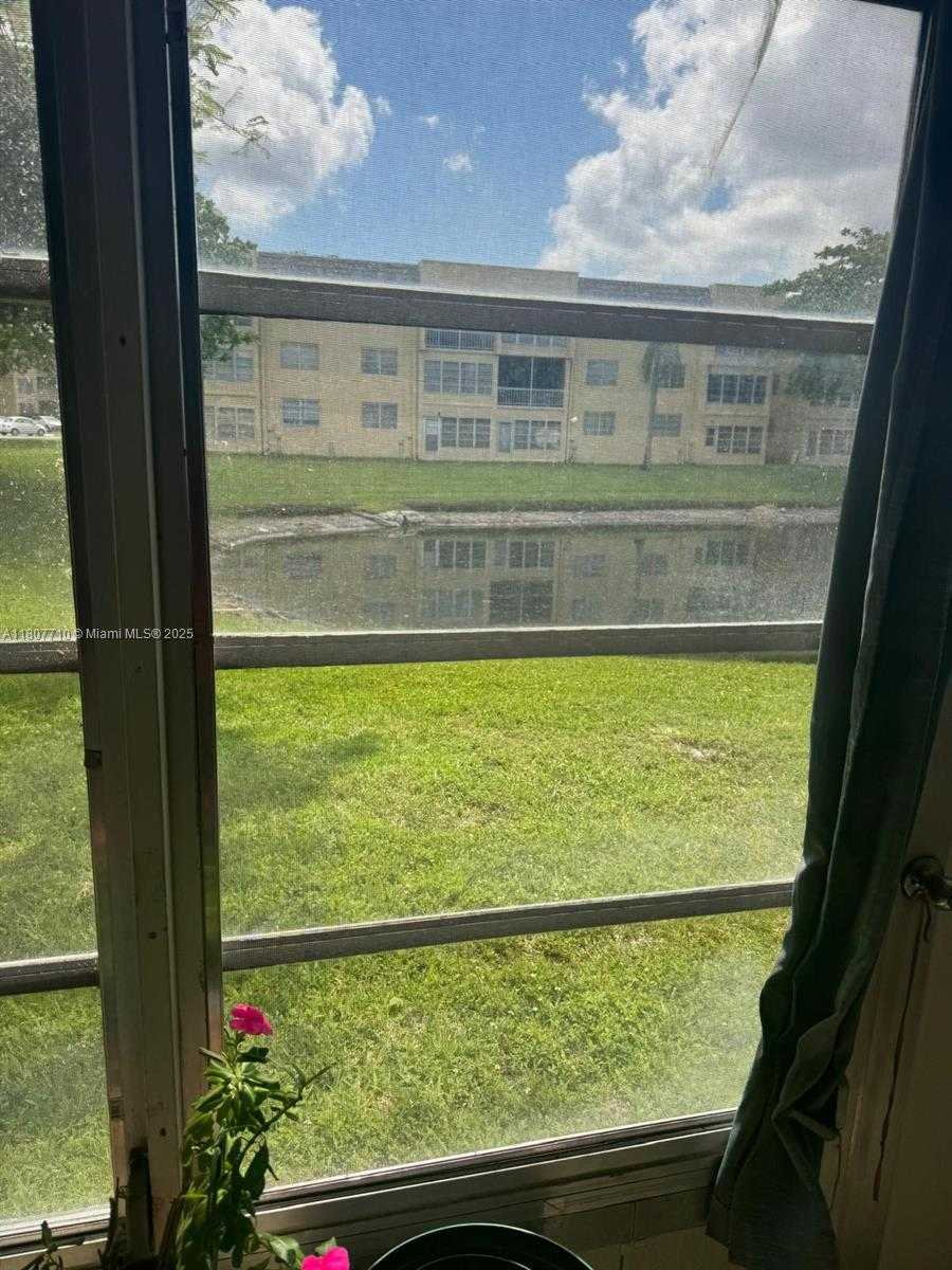 Small Image of 5830 NORTH WEST 64TH AVE #109, Tamarac Number 2