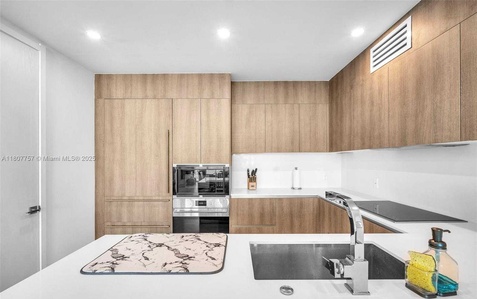 Small Image of 17550 COLLINS AVE #704, Sunny Isles Beach Number 10