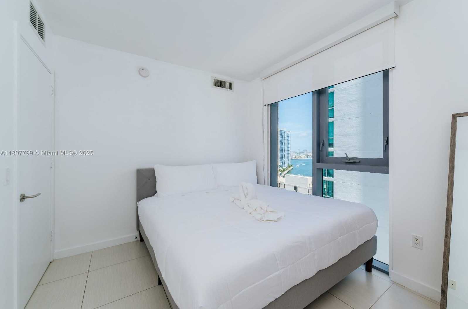 Small Image of 31 SOUTH EAST 6TH ST #2408, Miami Number 10