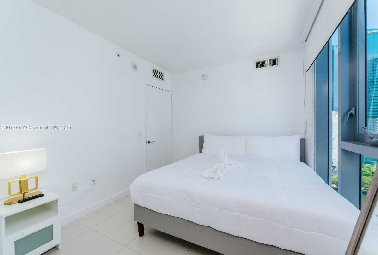 Small Image of 31 SOUTH EAST 6TH ST #2408, Miami Number 11