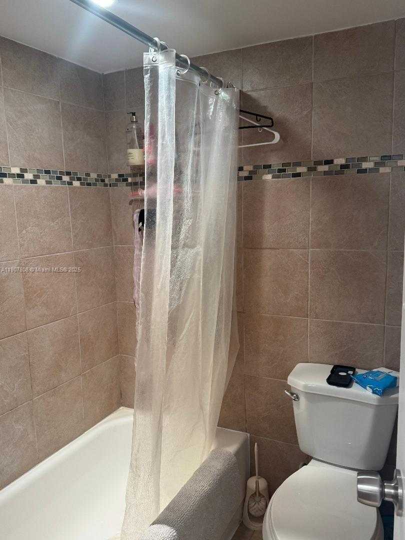 Small Image of 20379 WEST COUNTRY CLUB DR #1937, Aventura Number 23