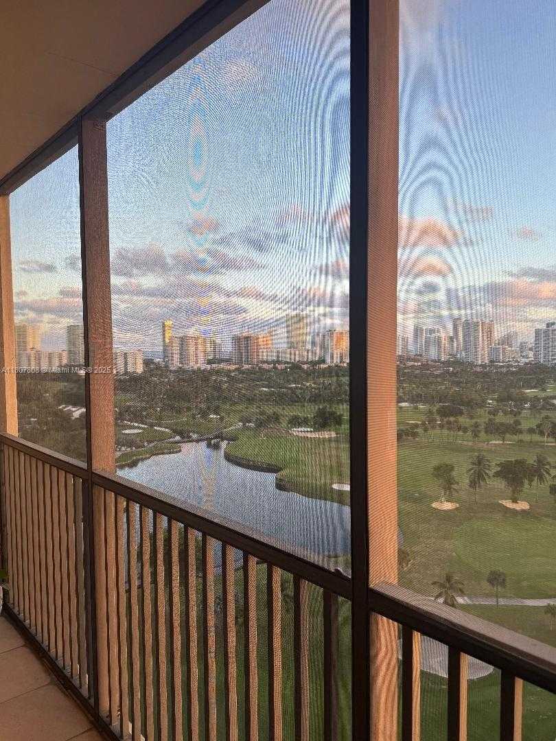 Small Image of 20379 WEST COUNTRY CLUB DR #1937, Aventura Number 7