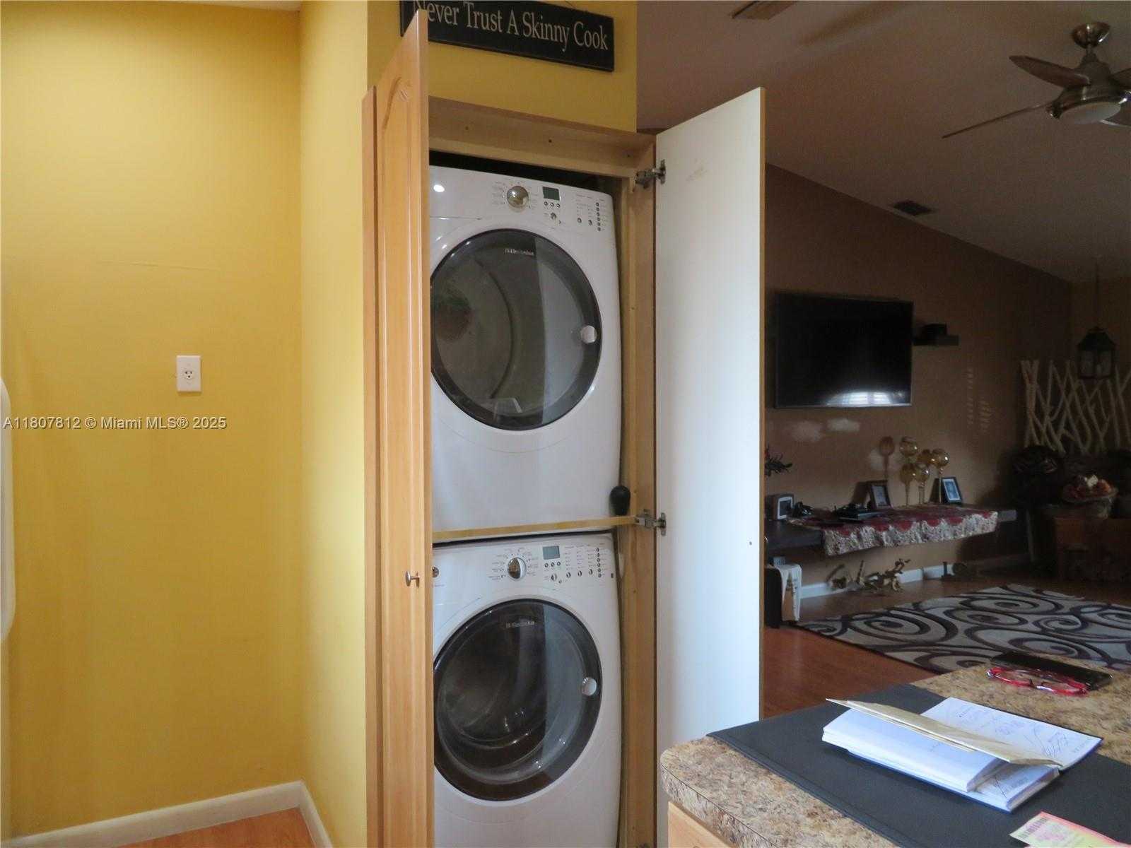 Small Image of 10017 WEST OKEECHOBEE RD #202, Hialeah Gardens Number 10