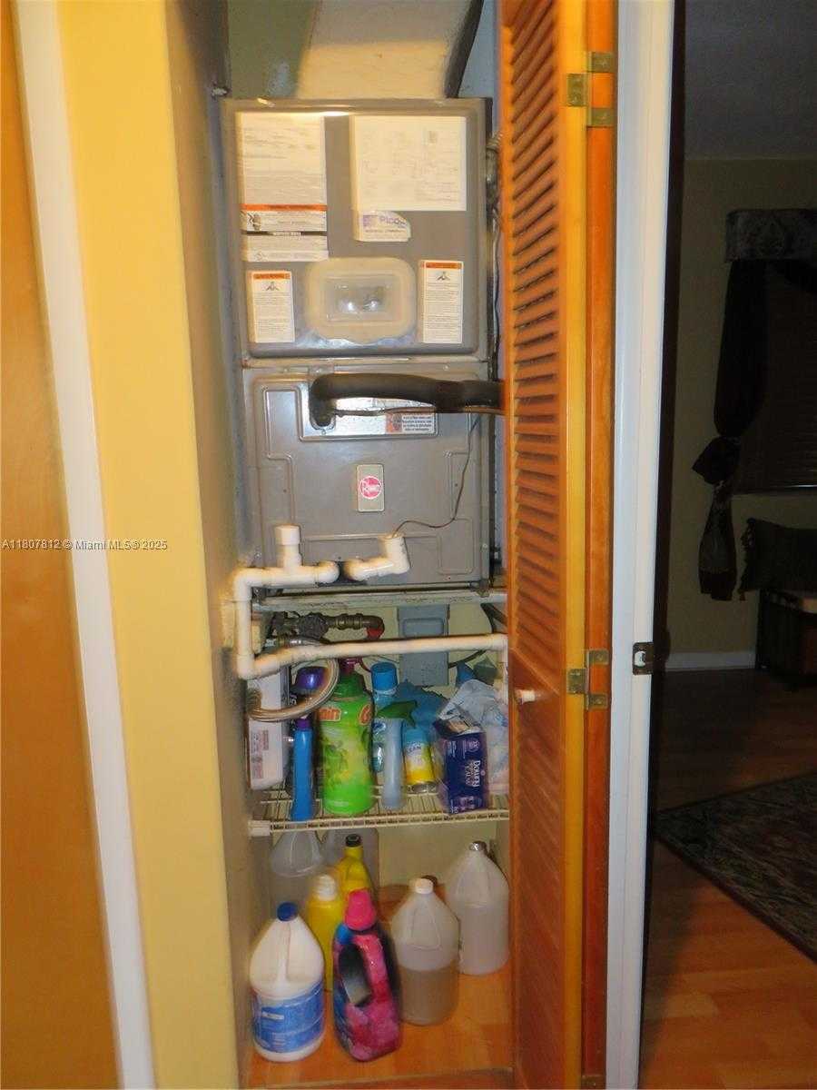 Small Image of 10017 WEST OKEECHOBEE RD #202, Hialeah Gardens Number 12