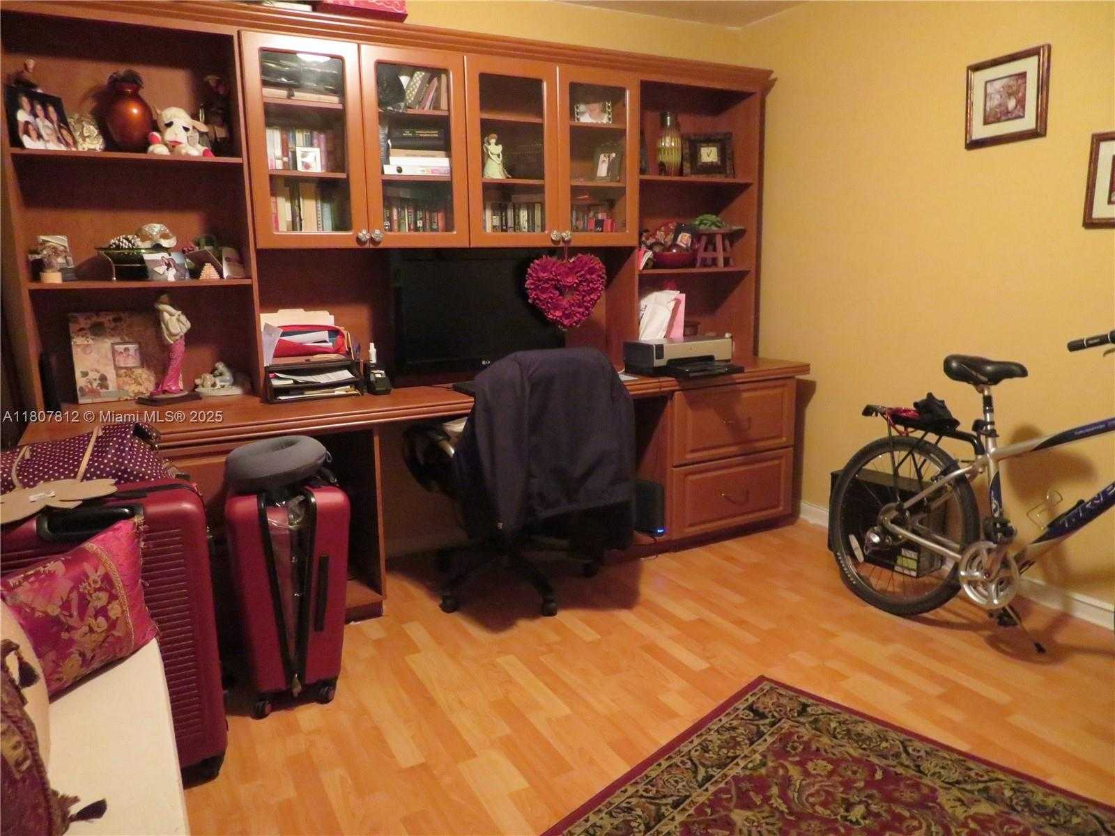 Small Image of 10017 WEST OKEECHOBEE RD #202, Hialeah Gardens Number 14