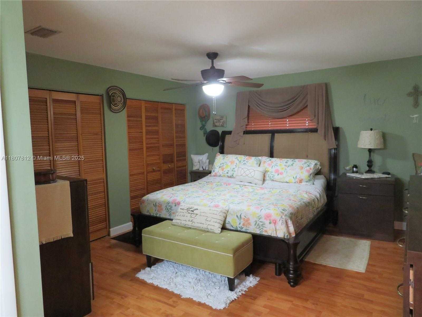 Small Image of 10017 WEST OKEECHOBEE RD #202, Hialeah Gardens Number 17