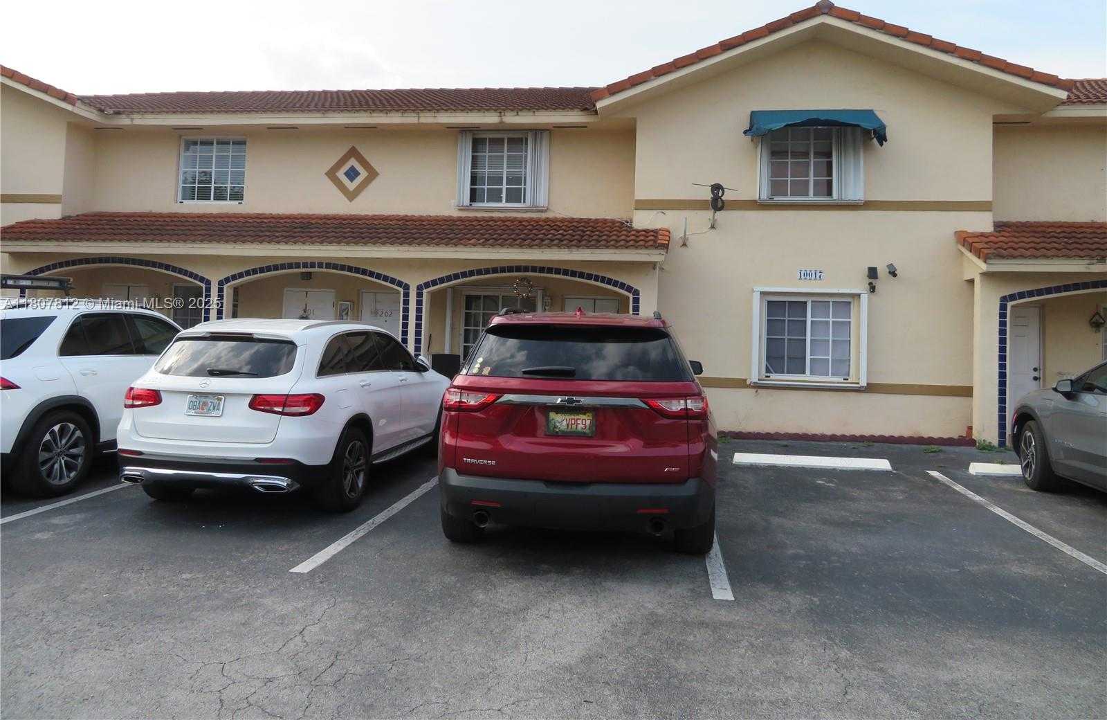 Small Image of 10017 WEST OKEECHOBEE RD #202, Hialeah Gardens Number 2