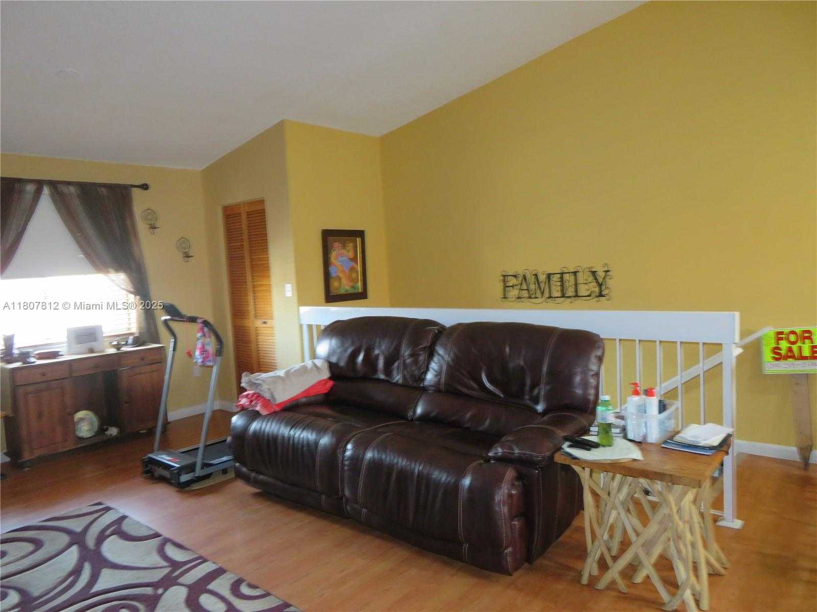 Small Image of 10017 WEST OKEECHOBEE RD #202, Hialeah Gardens Number 7